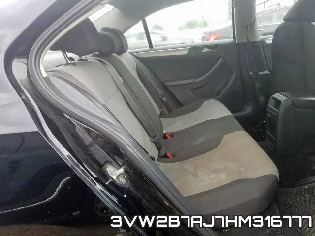 3VW2B7AJ7HM316777