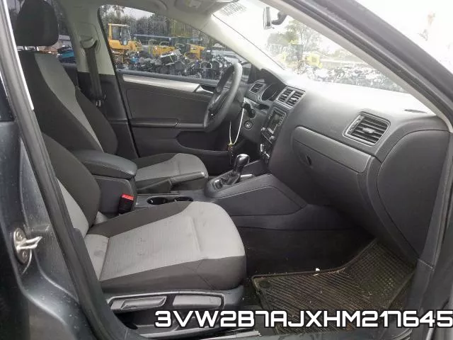 3VW2B7AJXHM217645_5.webp
