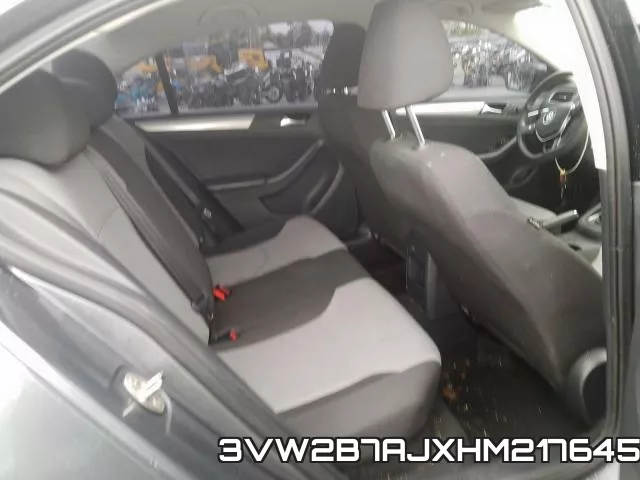 3VW2B7AJXHM217645_6.webp