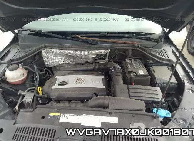 WVGAV7AX0JK001807_10.webp