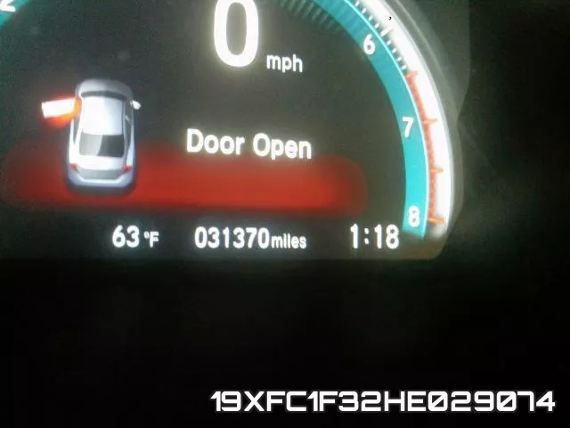 19XFC1F32HE029074_8.webp