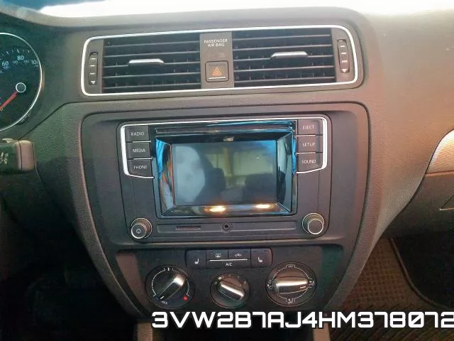 3VW2B7AJ4HM378072_9.webp