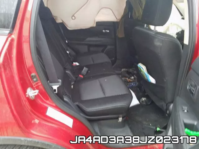 JA4AD3A38JZ023178_6.webp