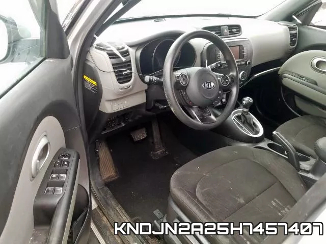 KNDJN2A25H7457407_9.webp