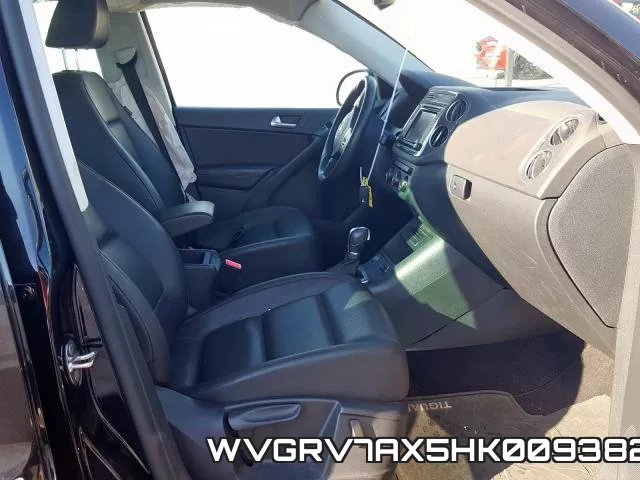 WVGRV7AX5HK009382