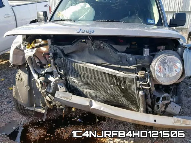 1C4NJRFB4HD121506_9.webp
