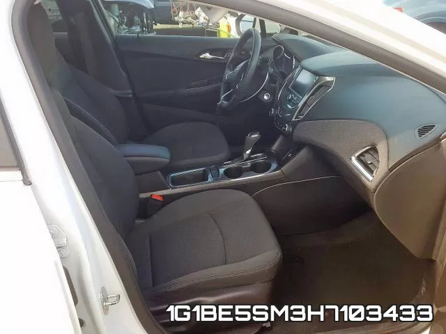 1G1BE5SM3H7103433_5.webp
