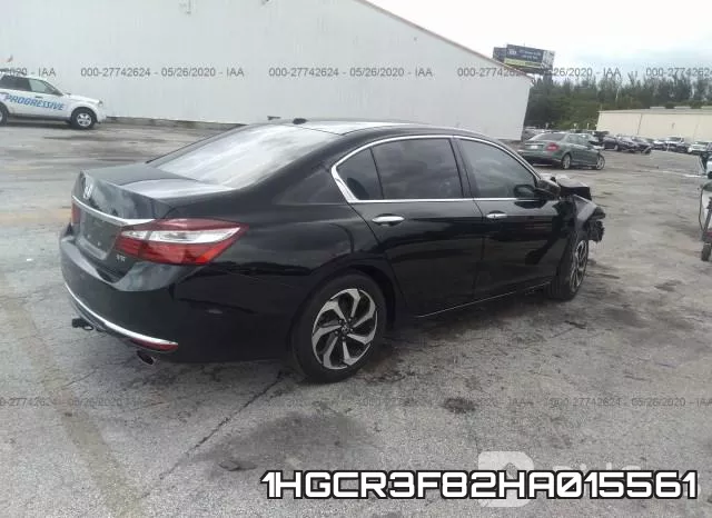 1HGCR3F82HA015561_4.webp