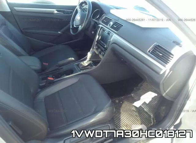 1VWDT7A30HC018127_5.webp