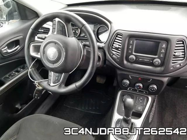 3C4NJDAB8JT262542_9.webp