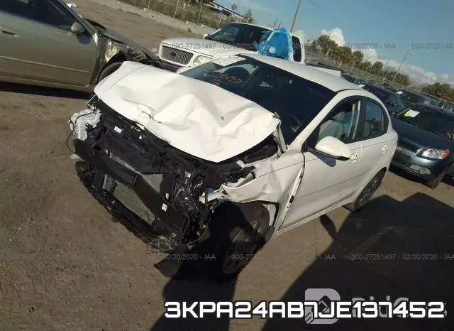 3KPA24AB7JE137452_2.webp