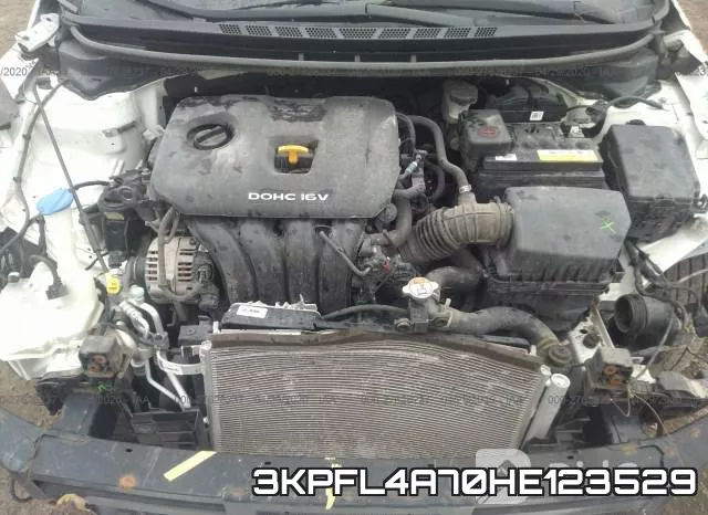 3KPFL4A70HE123529_10.webp