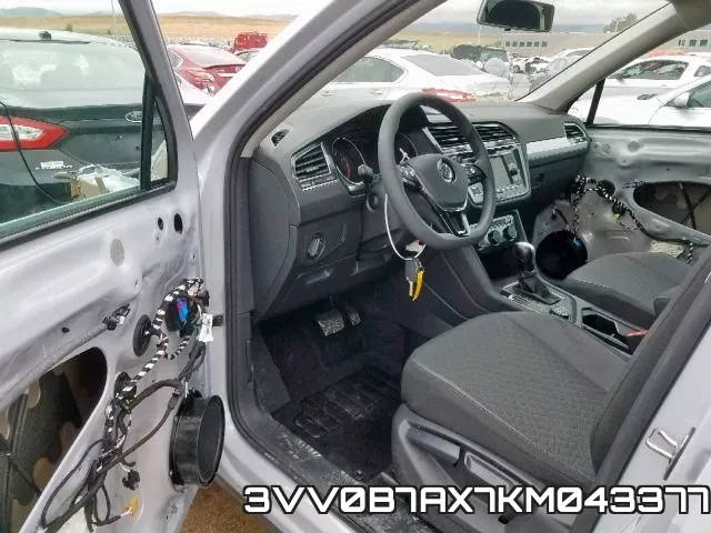 3VV0B7AX7KM043377_9.webp