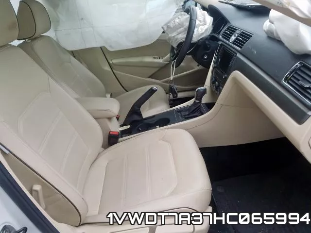 1VWDT7A37HC065994_5.webp