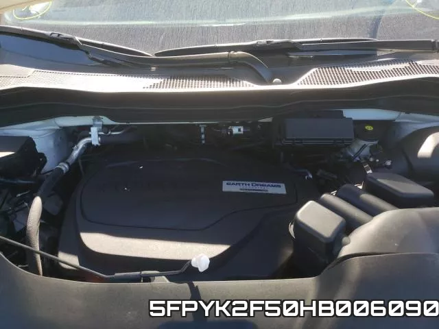 5FPYK2F50HB006090_7.webp