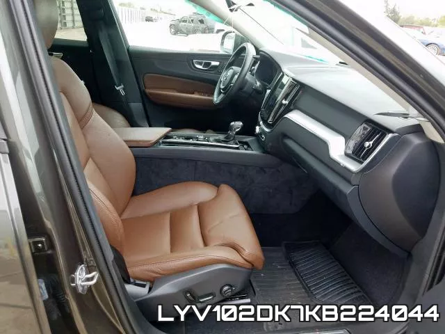 LYV102DK7KB224044_5.webp