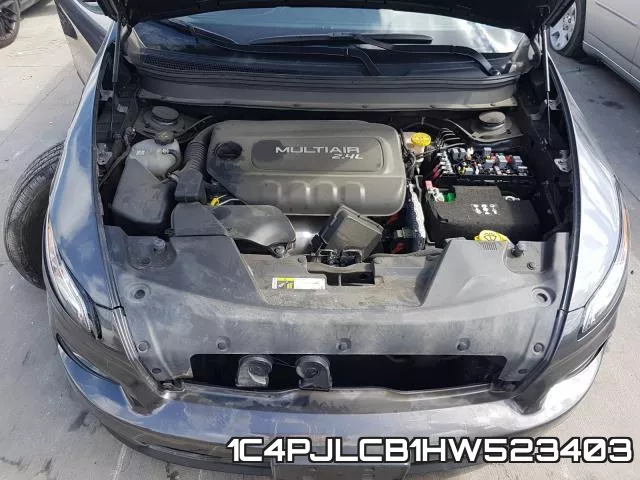 1C4PJLCB1HW523403_7.webp