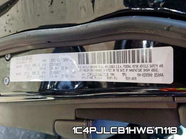 1C4PJLCB1HW617118_10.webp