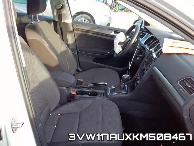 3VW117AUXKM508467_5.webp