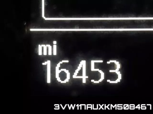 3VW117AUXKM508467_8.webp