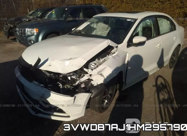 3VWDB7AJ1HM295790_2.webp