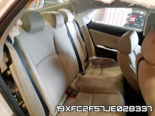 19XFC2F57JE028337_6.webp