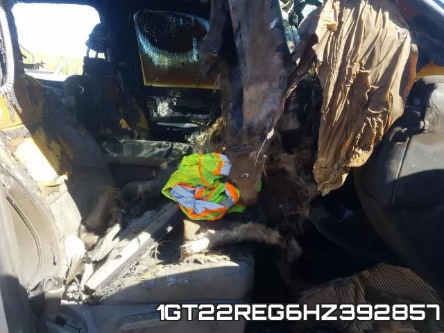 1GT22REG6HZ392857_5.webp