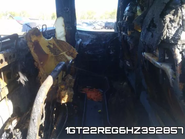 1GT22REG6HZ392857_6.webp