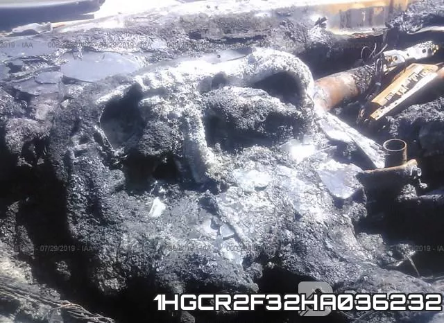 1HGCR2F32HA036232