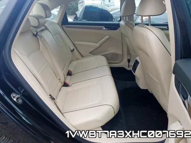 1VWBT7A3XHC007692_6.webp