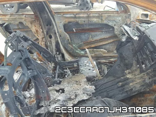 2C3CCAAG7JH317085_5.webp