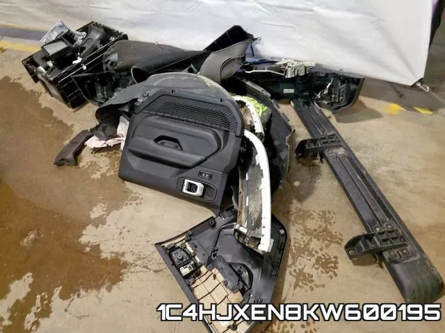 1C4HJXEN8KW600195_9.webp