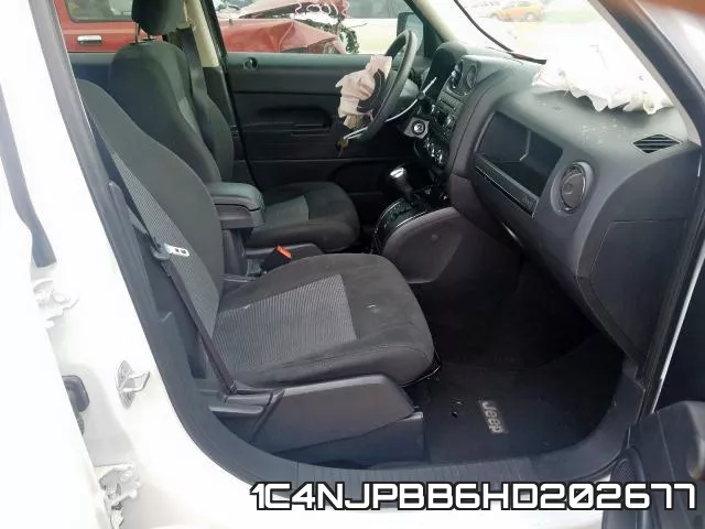 1C4NJPBB6HD202677_5.webp