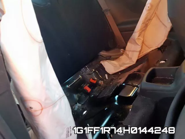 1G1FF1R74H0144248_6.webp