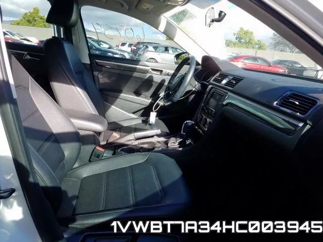 1VWBT7A34HC003945_5.webp
