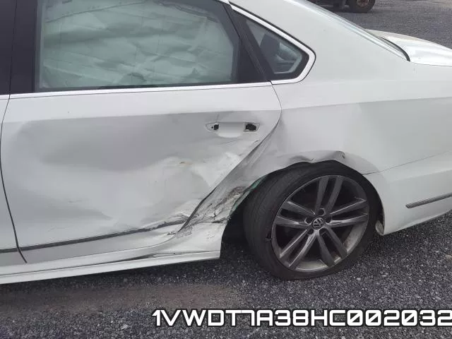1VWDT7A38HC002032