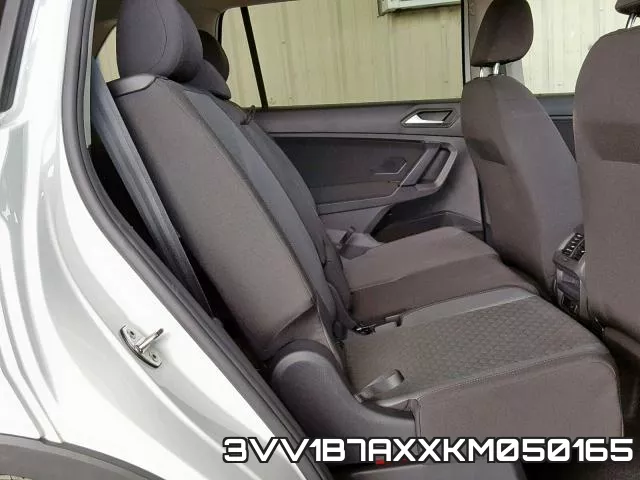 3VV1B7AXXKM050165_6.webp