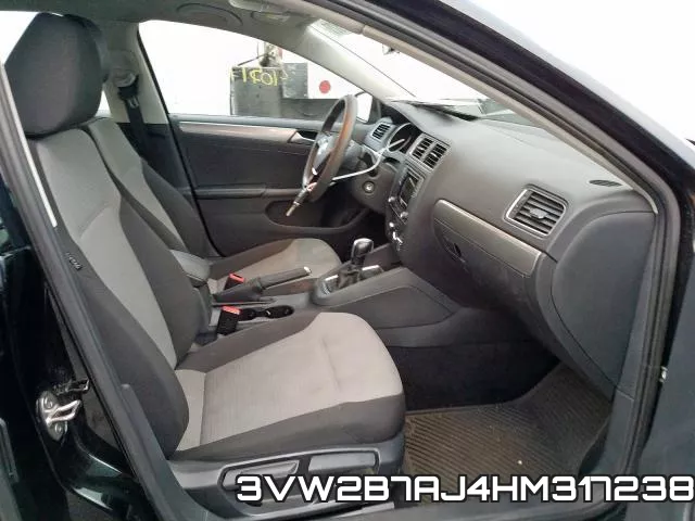 3VW2B7AJ4HM317238