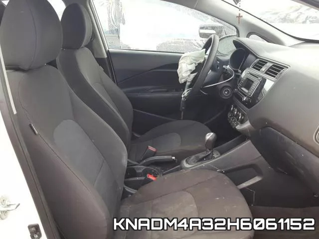 KNADM4A32H6061152_5.webp