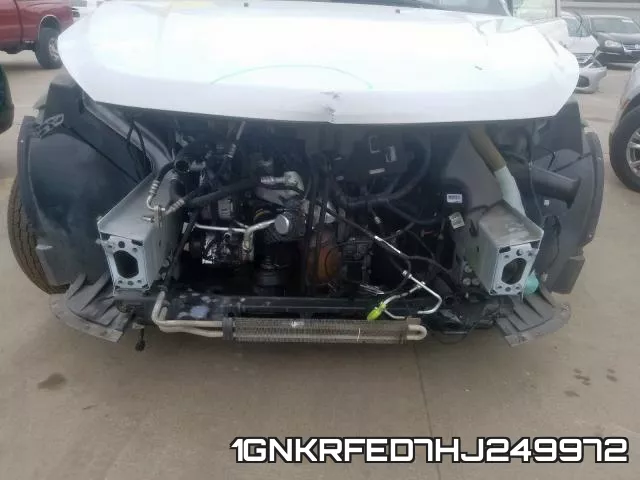 1GNKRFED7HJ249972_9.webp