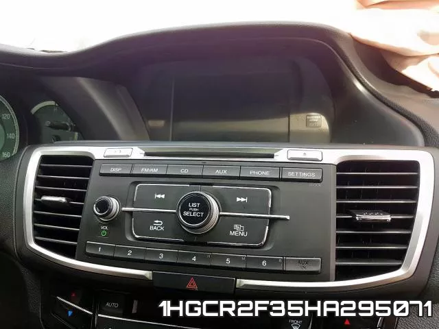 1HGCR2F35HA295071_9.webp
