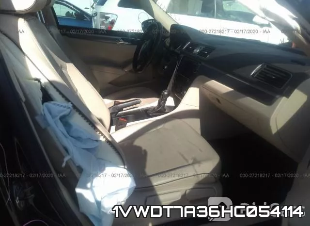 1VWDT7A36HC054114_5.webp