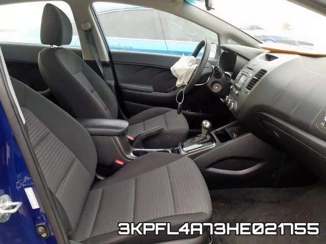 3KPFL4A73HE021755_5.webp
