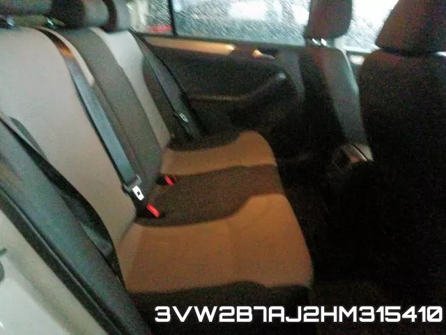 3VW2B7AJ2HM315410_6.webp