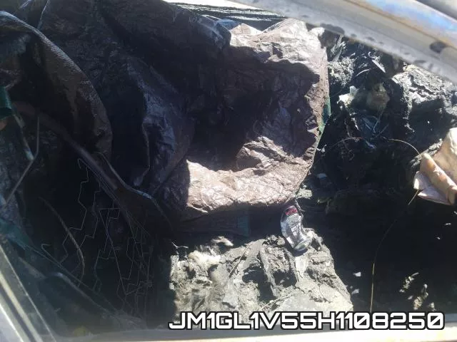 JM1GL1V55H1108250_5.webp
