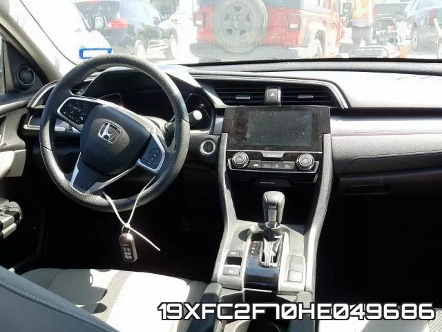 19XFC2F70HE049686_9.webp