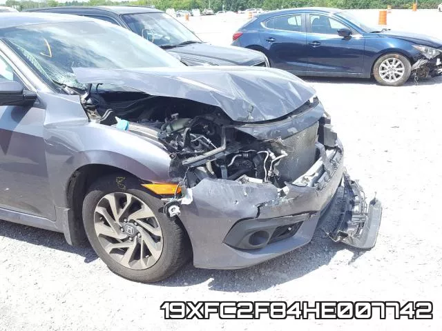 19XFC2F84HE007742_9.webp