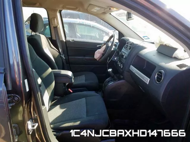 1C4NJCBAXHD147666_5.webp