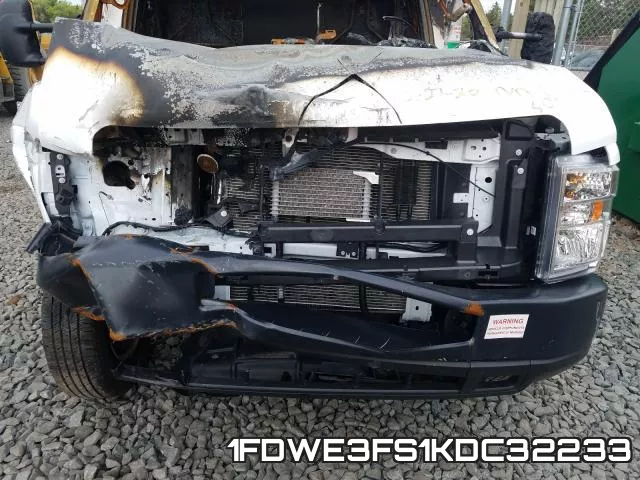 1FDWE3FS1KDC32233_9.webp