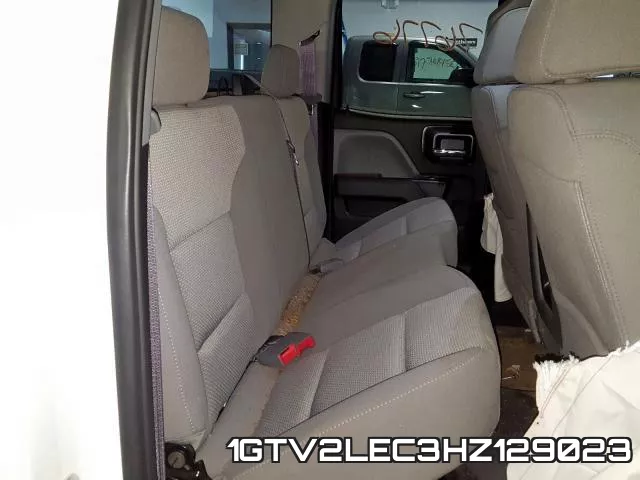 1GTV2LEC3HZ129023_6.webp